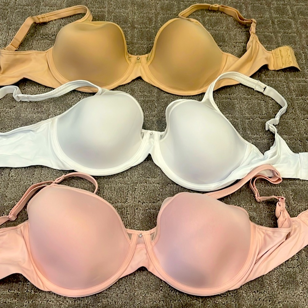 Bali bra lot size 34DD and 36D